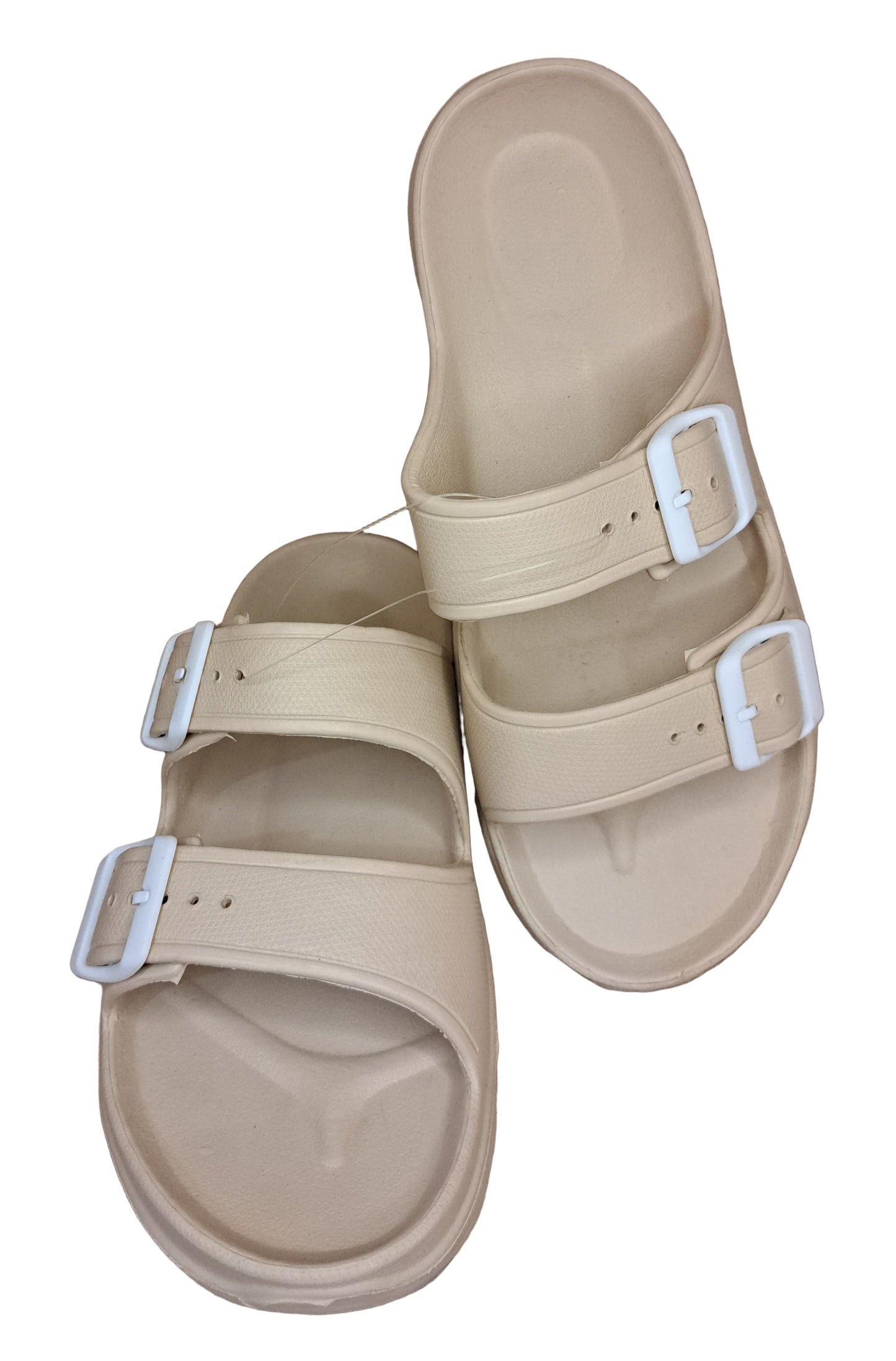 Sandalia de mujer (broches)