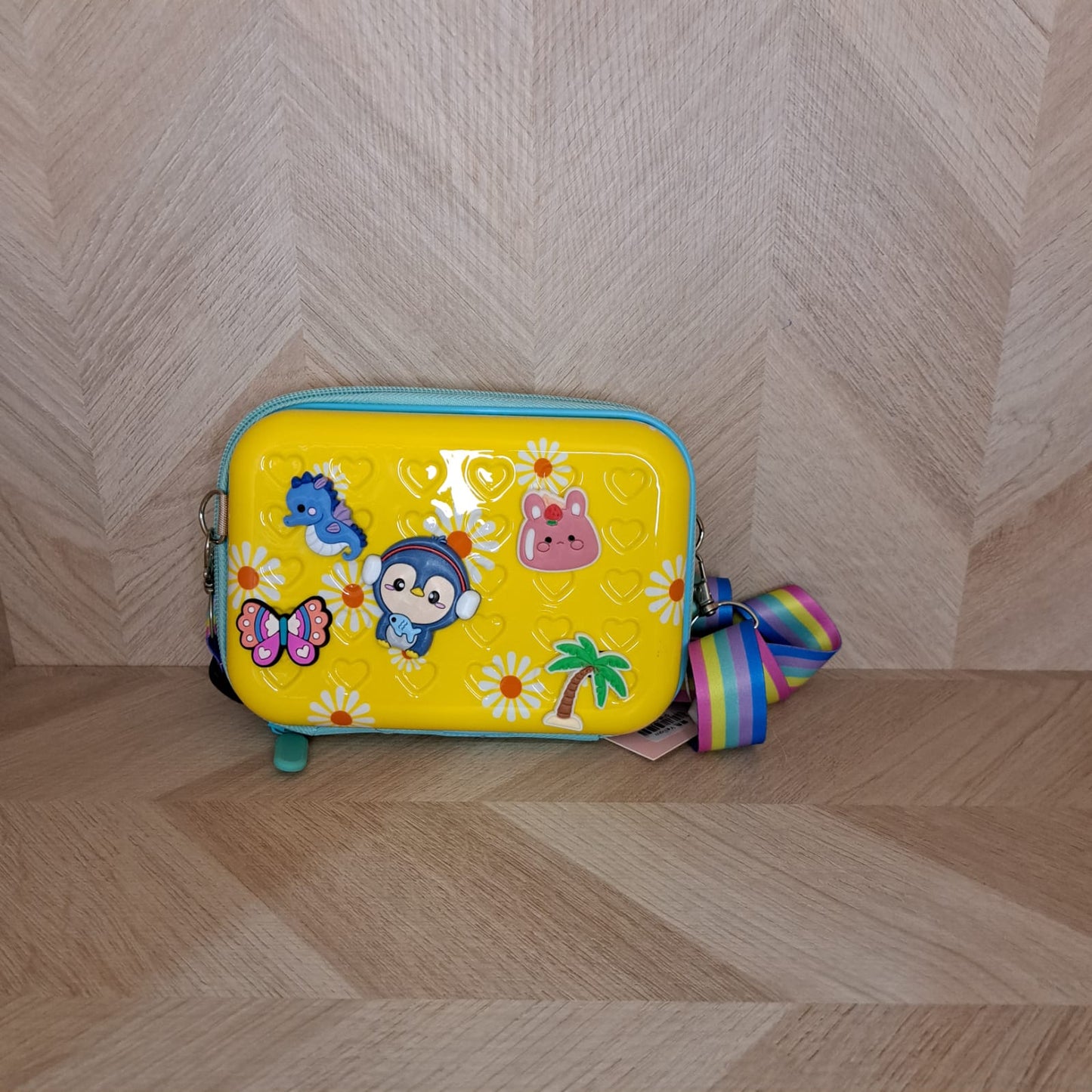 Bolsa Nina Correa Charms
