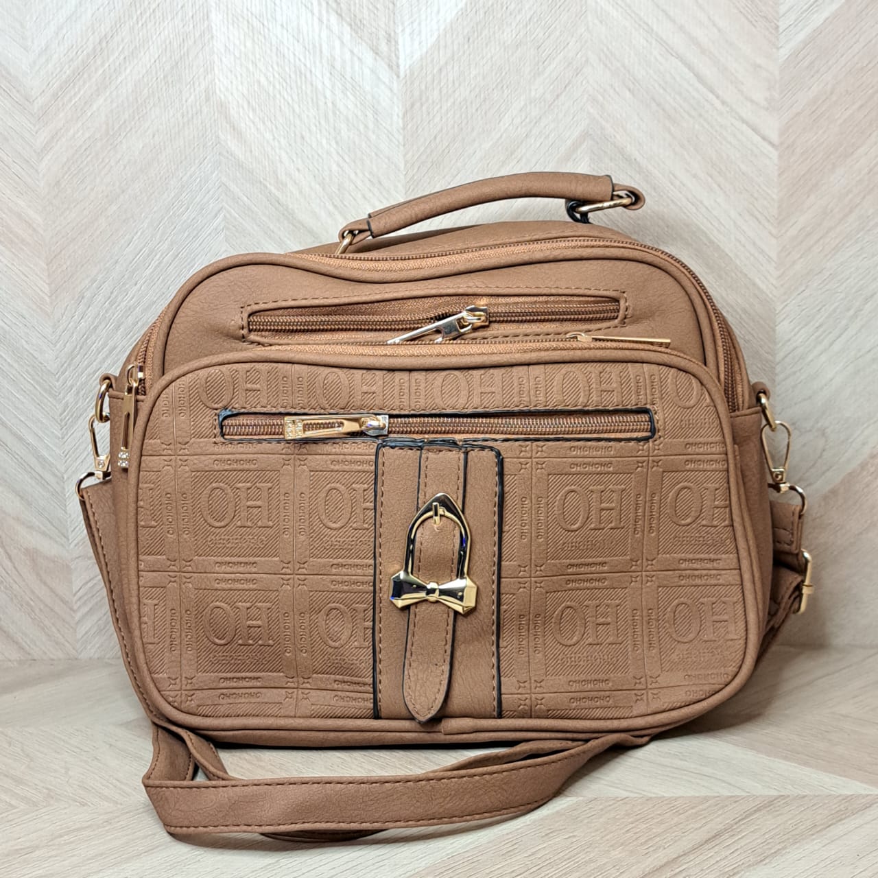 CM Bolsas Broche Cinturon OH Medianas