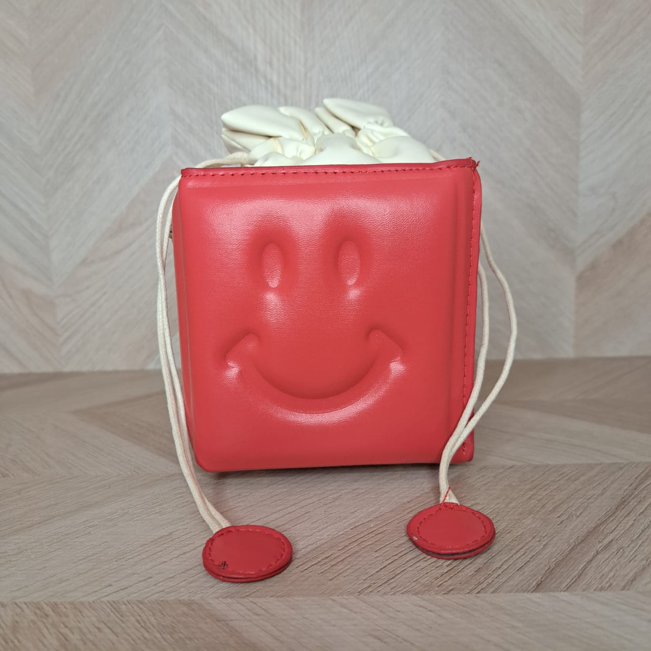 CM Bolsa Cuadrada Sonrisa Chica