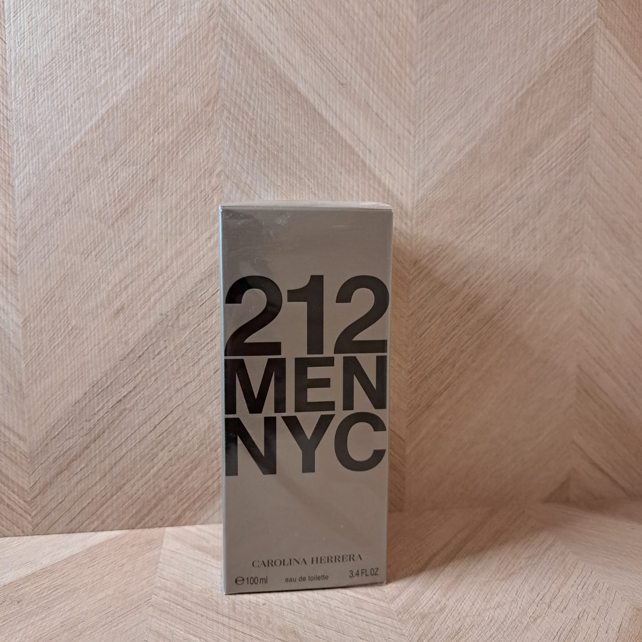 Perfume Caja Pandora 212 Carolina Herrera