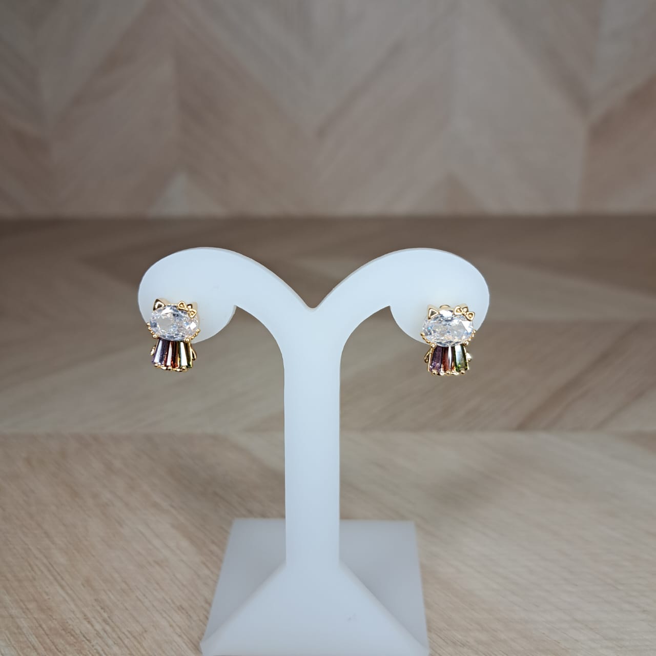 Mujer Moza Aretes HK