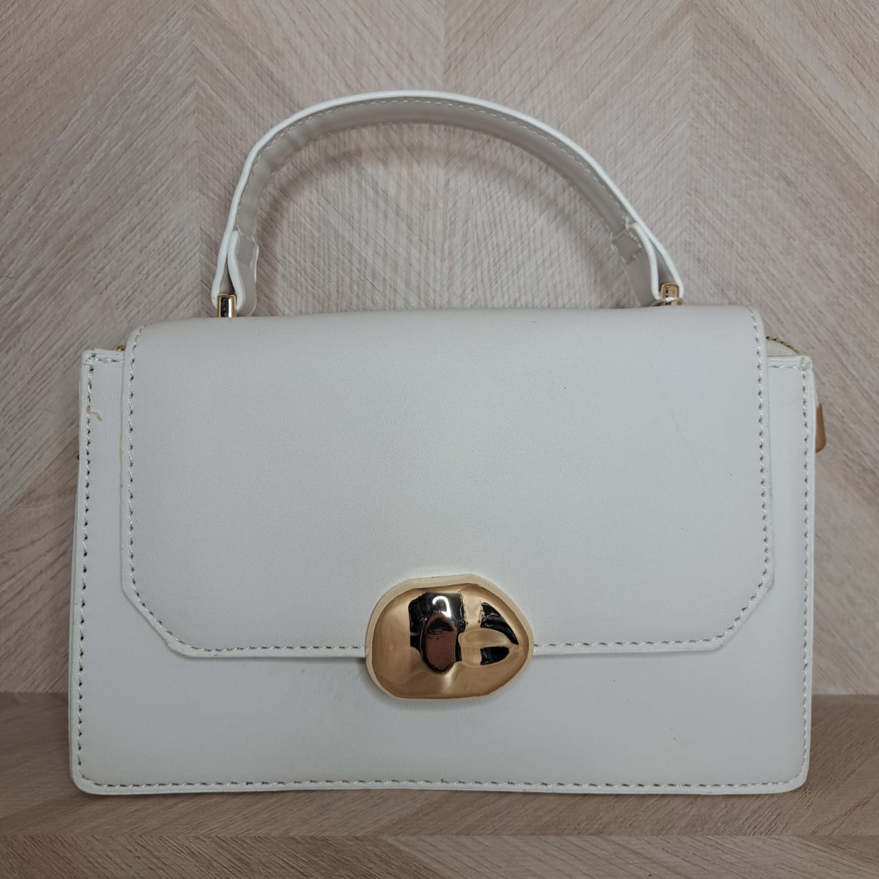 CBM Bolsa Mano Broches Chica