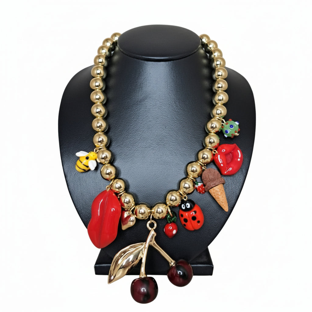 LaCasaDeLaPulsera Collar Dorado Labios