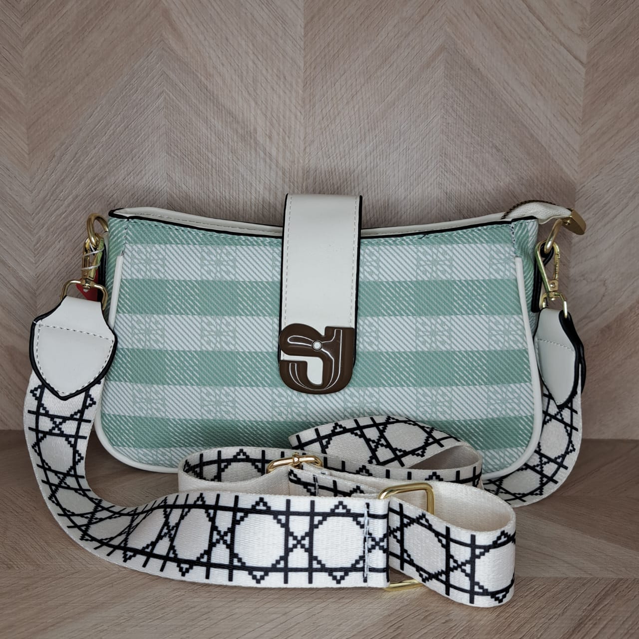 CBM Bolsa Mayo Cuadros