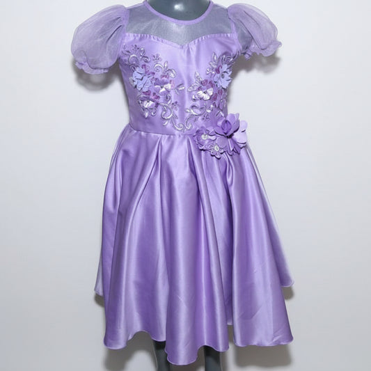 NVI Vestido Brocado Manga Tul Lila