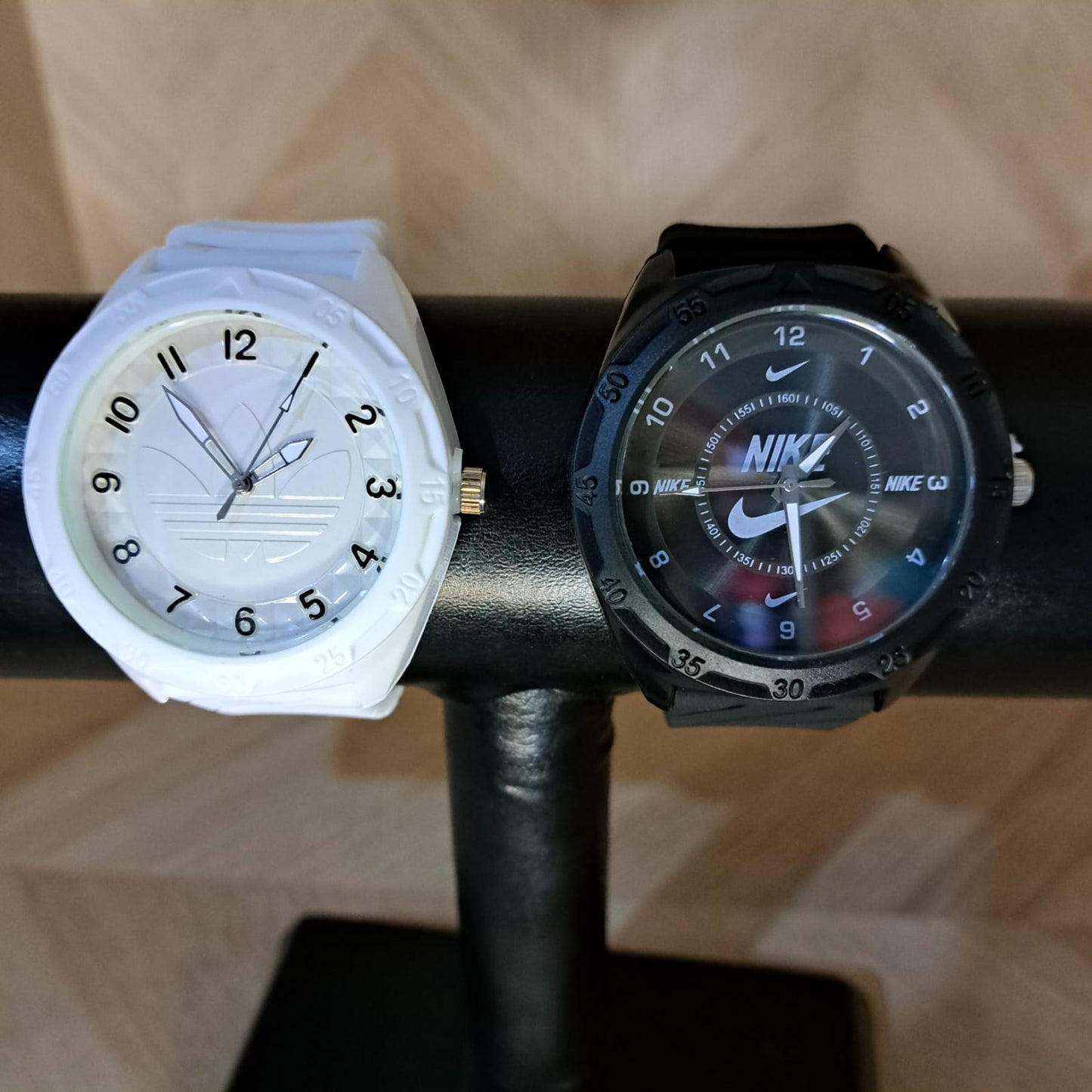 SyB Amna Relojes