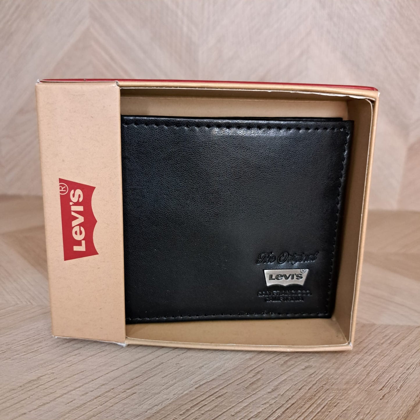 Novedades Caja Pandora Billetera Levi's