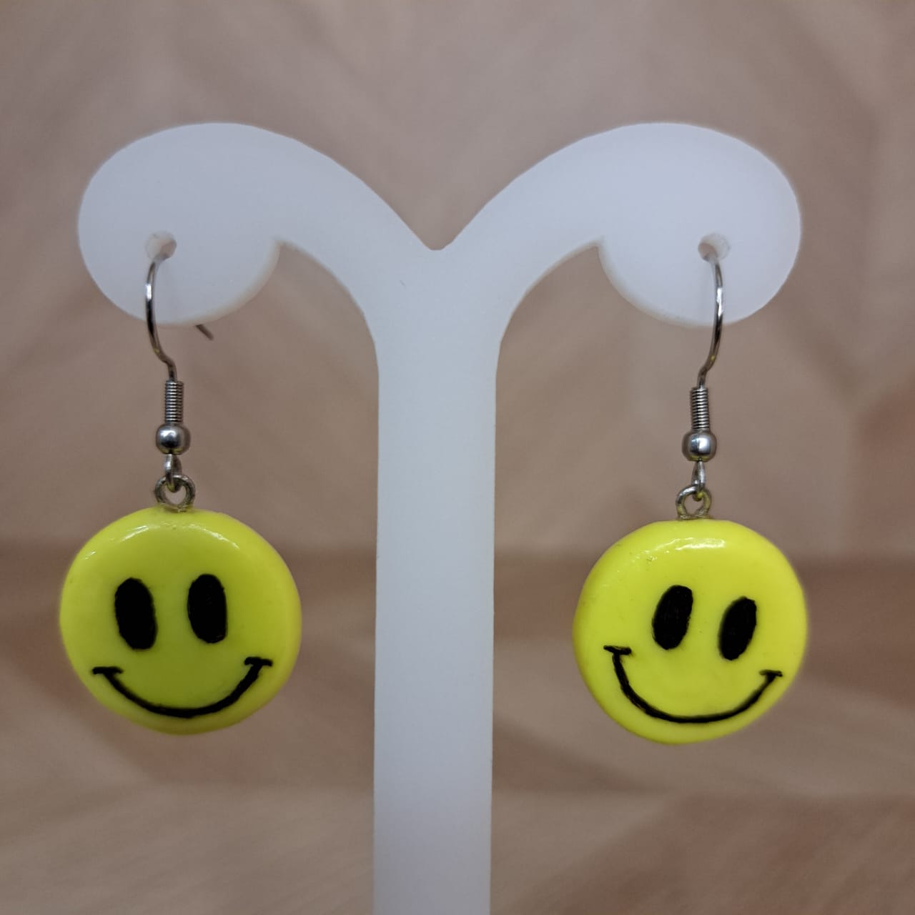 Hola Chea Diseños Aretes Caritas Felices