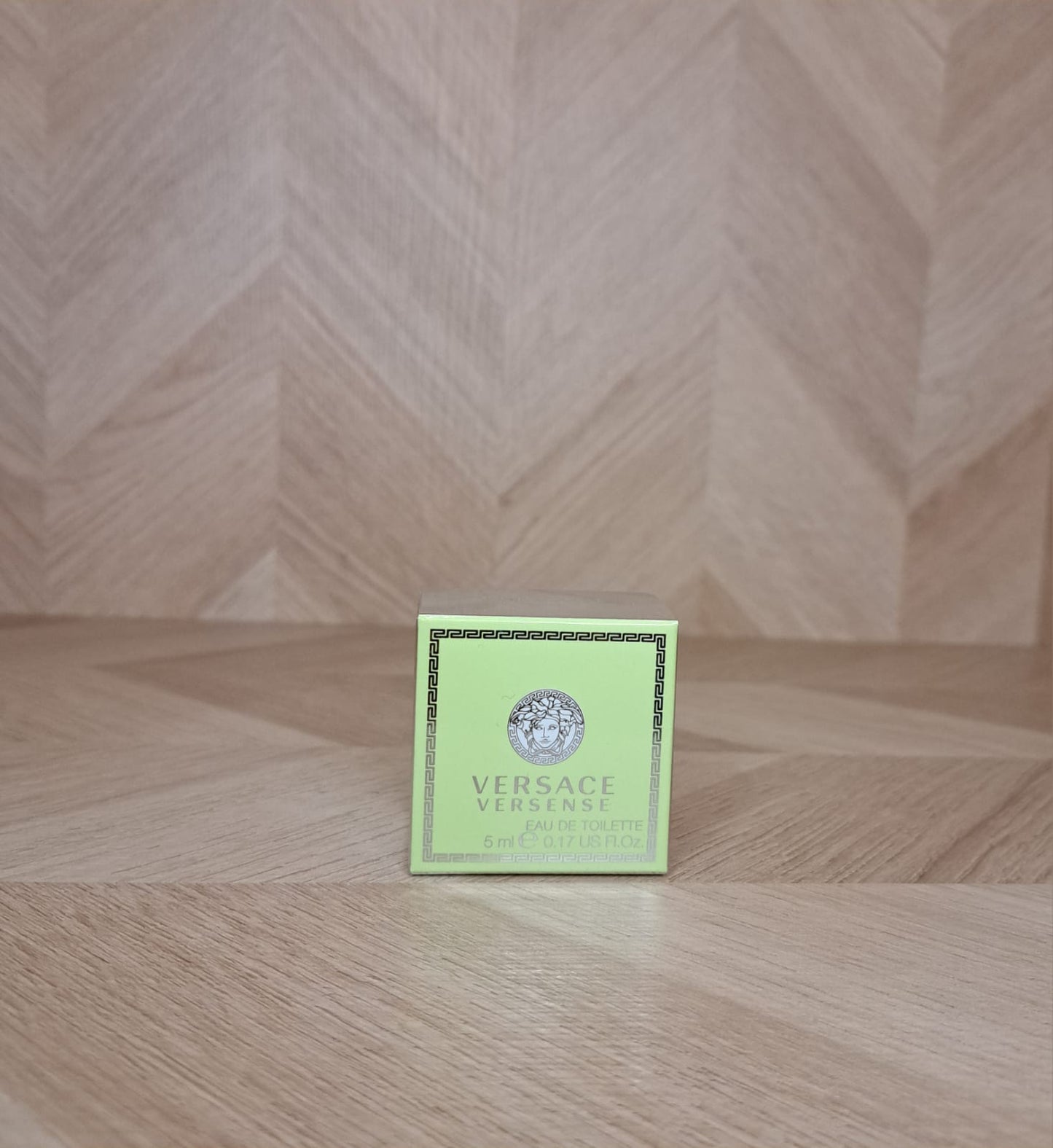 Perfume Caja Pandora Mini Versace Versense