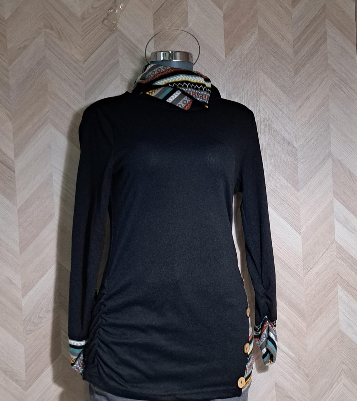 Productos Esther Rangel Blusa ML Cuello Negro