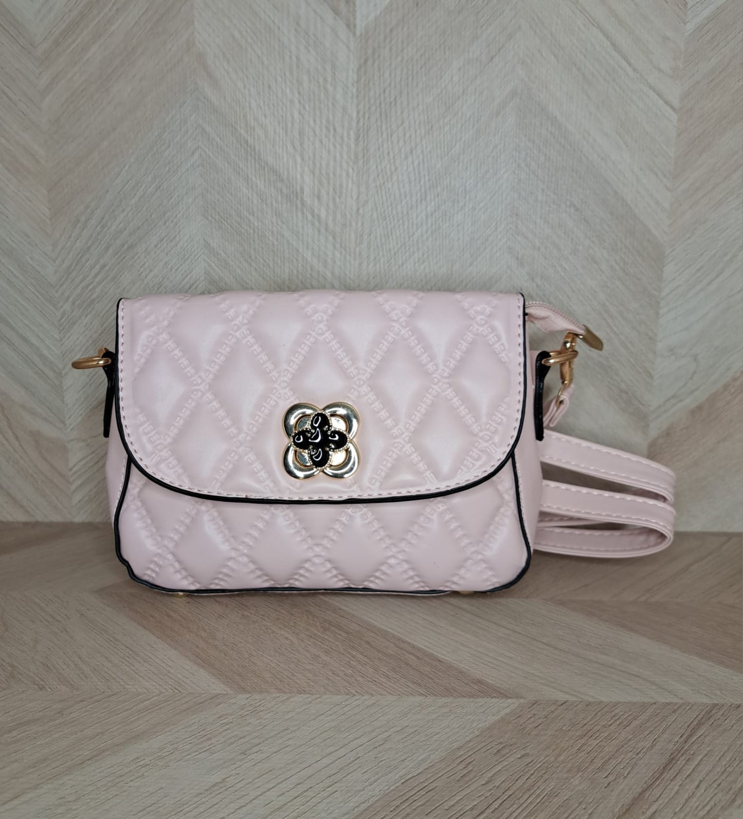 CM CrossBody Broche Flor