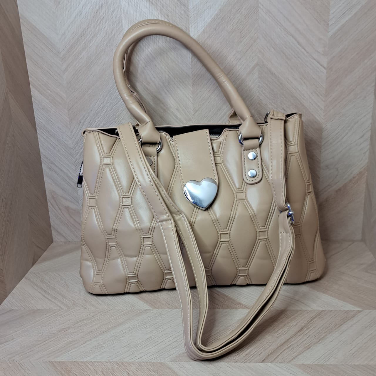 CM Bolsas Mano Broche Corazon Med