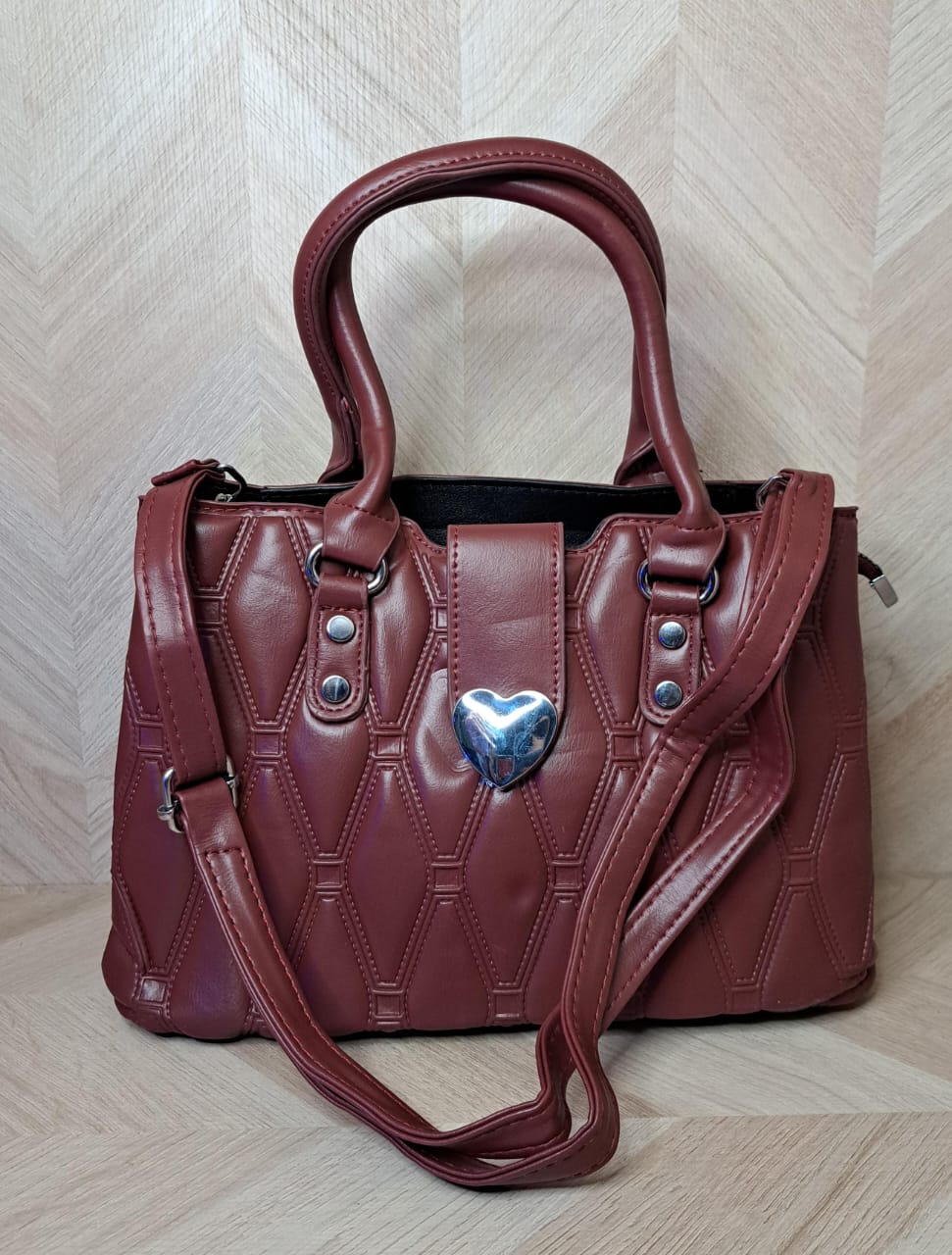 CM Bolsas Mano Broche Corazon Med