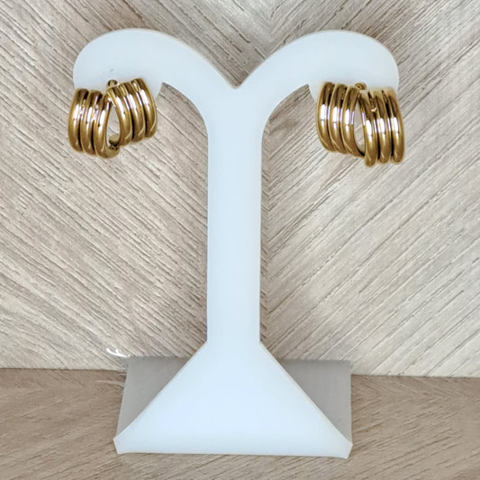 LaCasaDeLaPulsera Aretes Raya Dorado