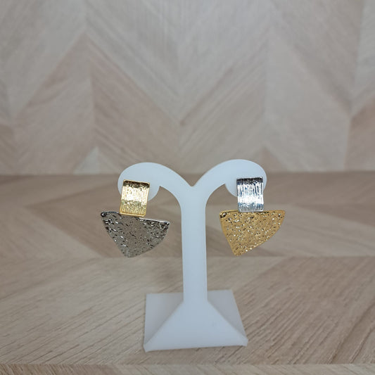 LaCasaDeLaPulsera Aretes Triangulo Plata Dorado
