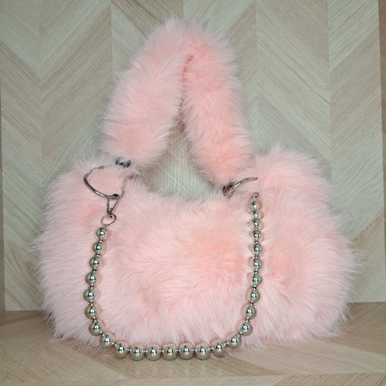 CMB Mariconera Peluche Perlas Grande