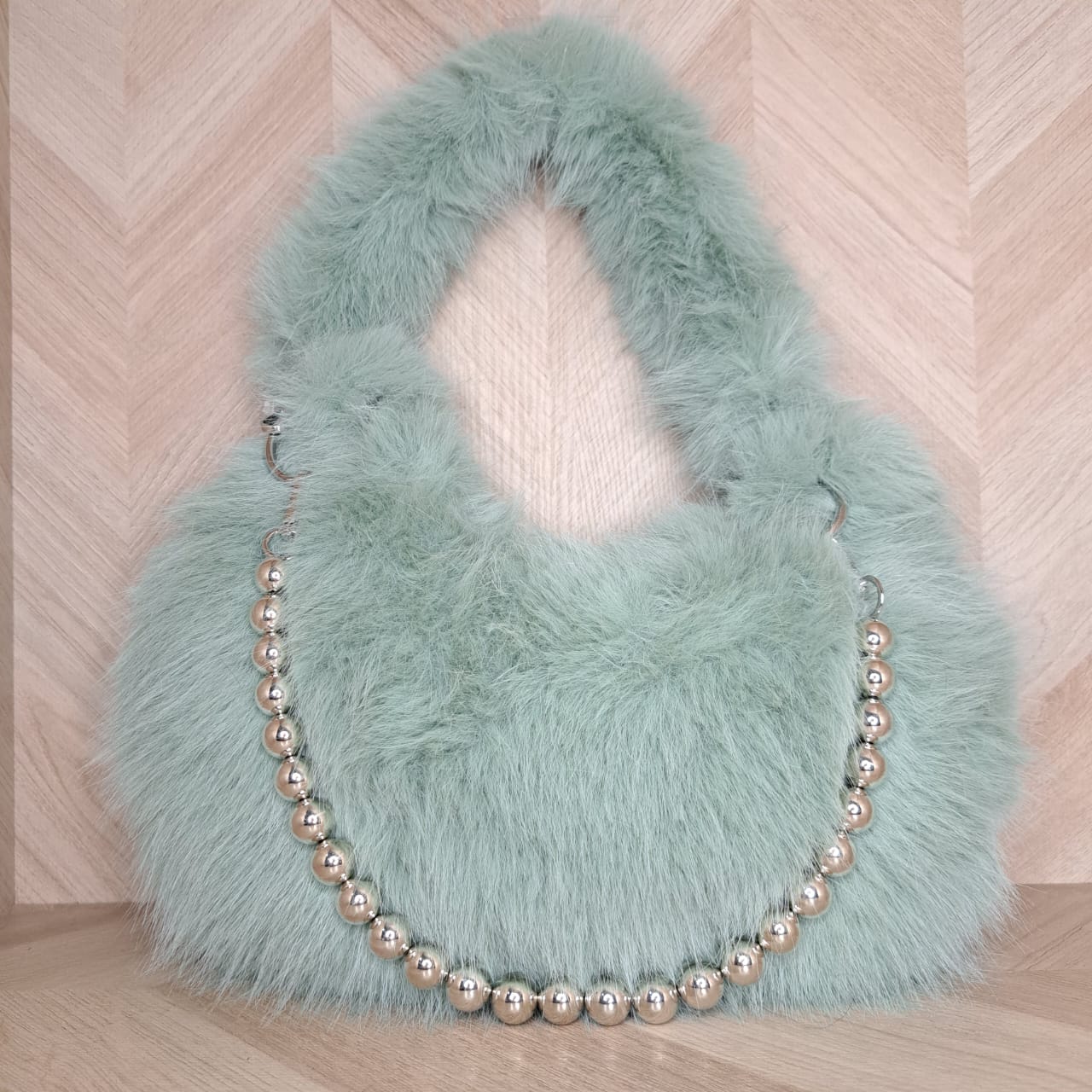 CMB Mariconera Peluche Perlas Grande