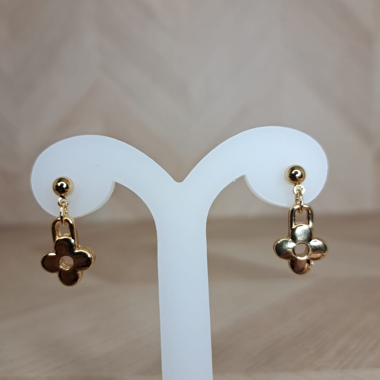 Joyeria Nice Aretes Dorados Flor