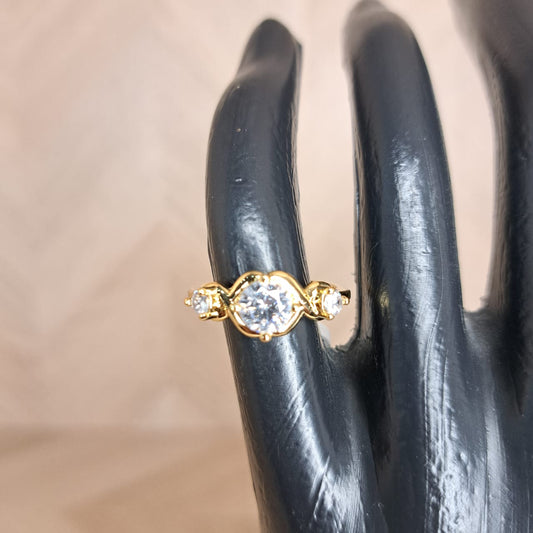 Joyeria Nice Anillo Dorado 3 Piedras