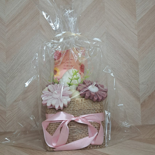 Meraki Canasta Lila Velas Florales