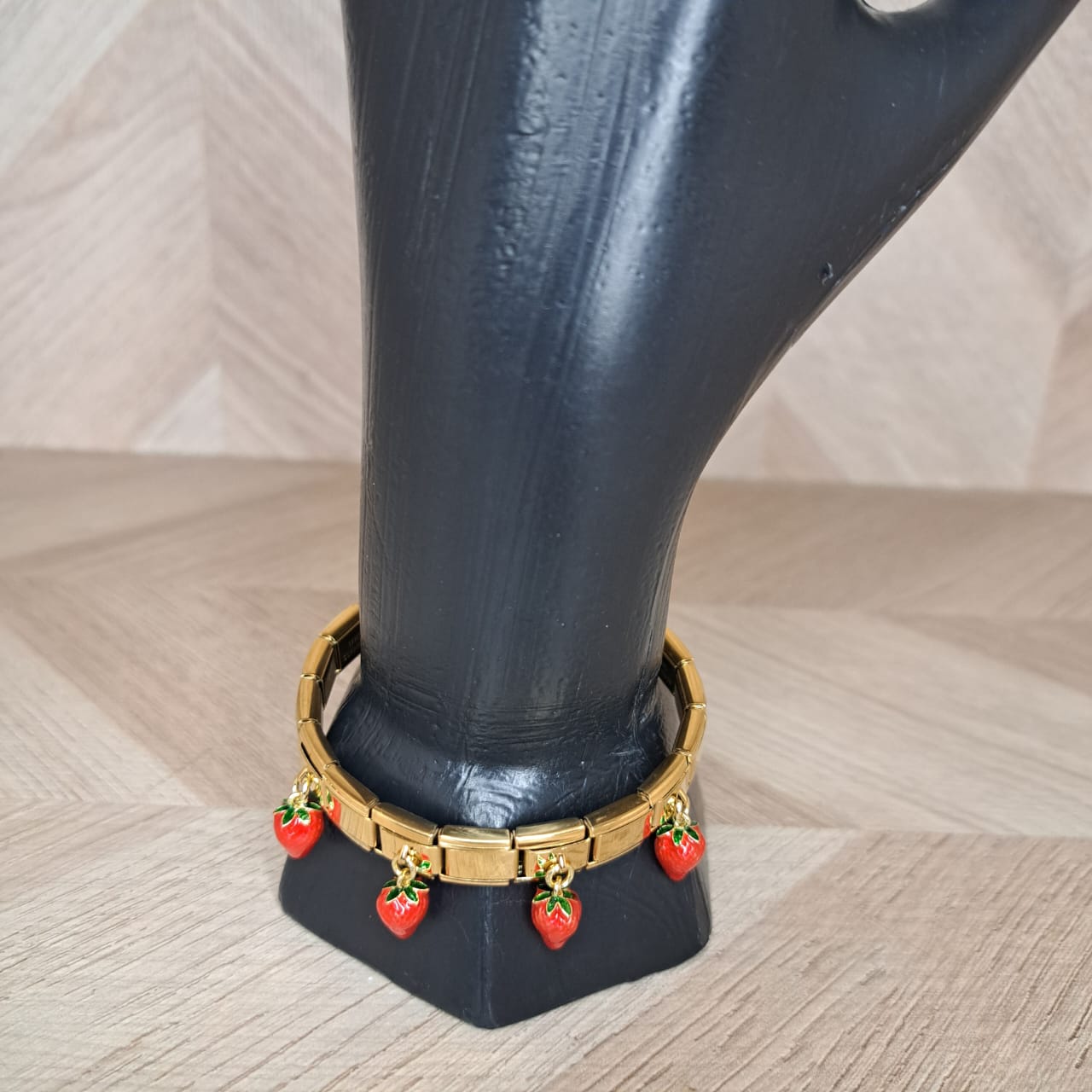LaCasaDeLaPulsera Pulsera Italiana Fresas Colgantes