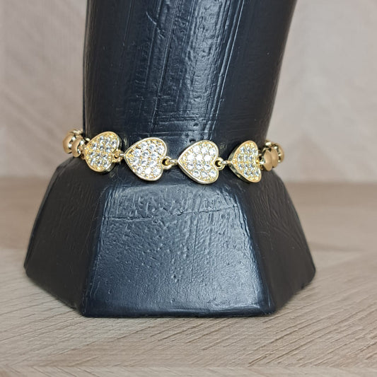 Mujer Moza Pulsera Dorada 4 Corazones