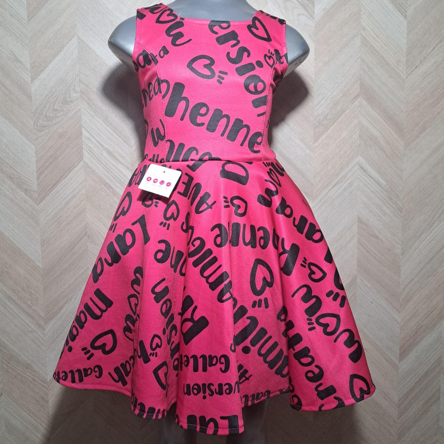 Niña Vestuarios Infantiles Vestido LCampos Letras Fiusha