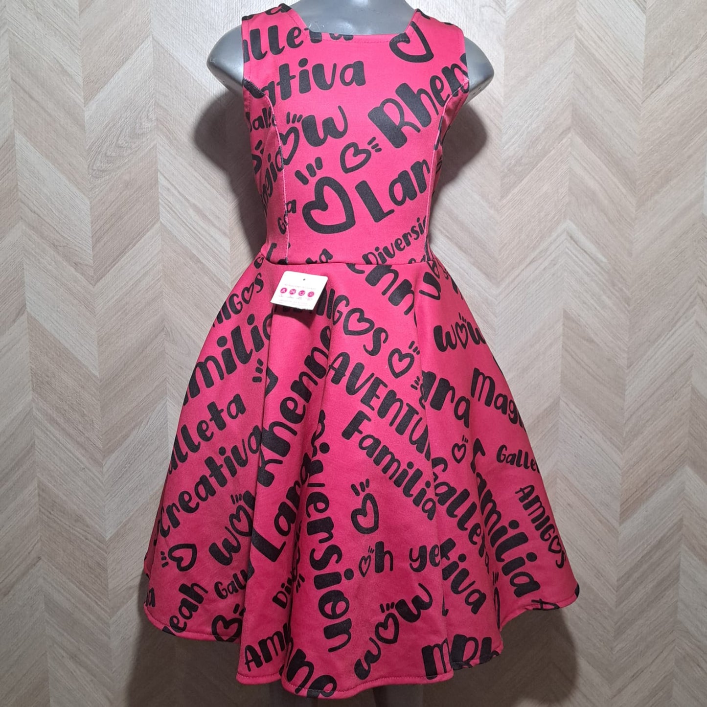 Niña Vestuarios Infantiles Vestido LCampos Letras Fiusha