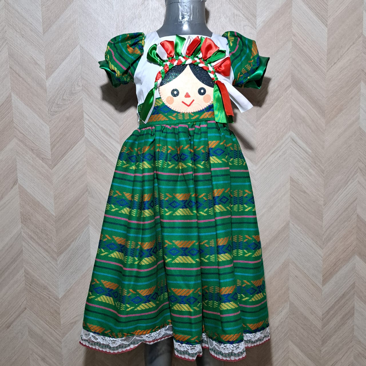 Niña Vestuarios Infantiles Vestido LL Patrios Verde